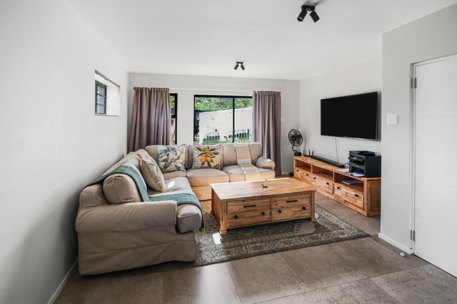 To Let 2 Bedroom Property for Rent in Nahoon Valley Park Eastern Cape